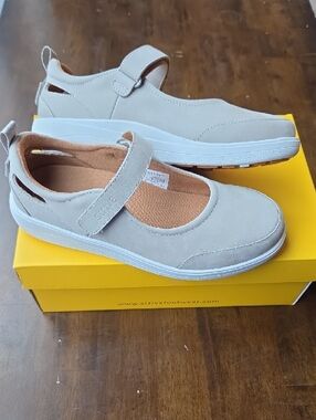 Strive Size 6 Women's NEW Beige Mary Jane Leather Orthopedic Lightweight Shoes